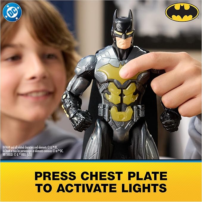 DC Batman Figure 12 Lights & Sounds 6073931 - Image 3