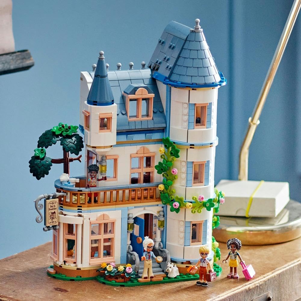 LEGO Castle Bed And Breakfast 6470720/42638 - Image 5