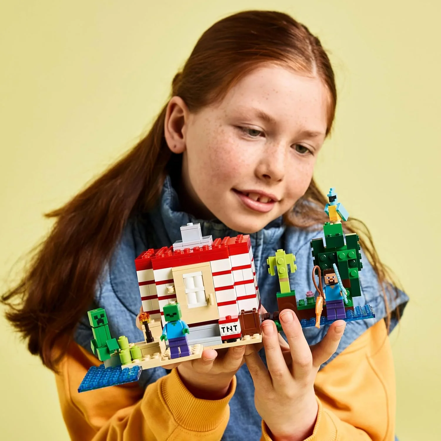 LEGO Minecraft The TNT Jungle House 6526790/21275 - Image 5