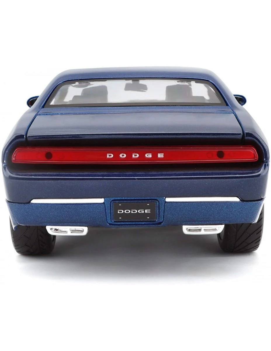 Maisto 1:18 Diecast Special Edition 2006 Dodge Challenger Concept Blue 31396 - Image 4