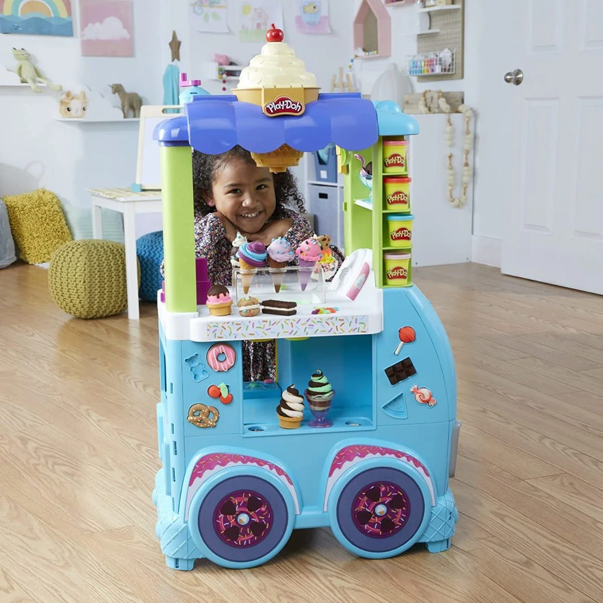 Play-Doh Ultimate Ice Cream Truck Playset F1039 - Image 4